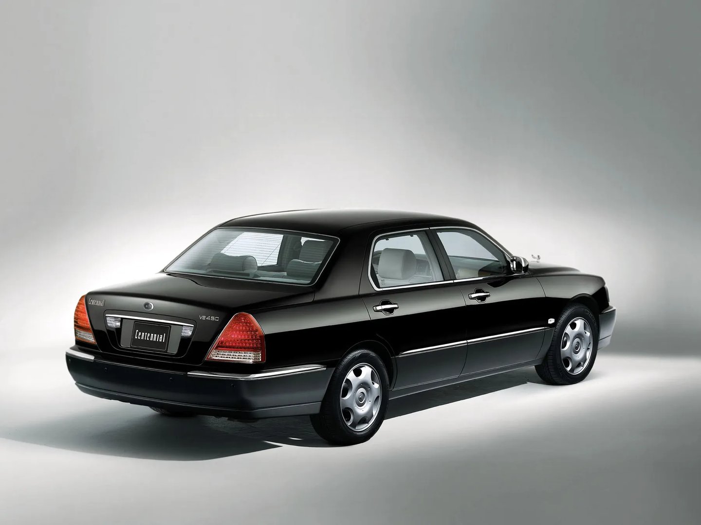 Hyundai_Centennial_1_generation__Sedan__2.jpg