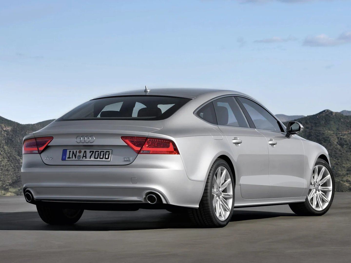 Audi_A7_1_generation__Liftback__8.jpg