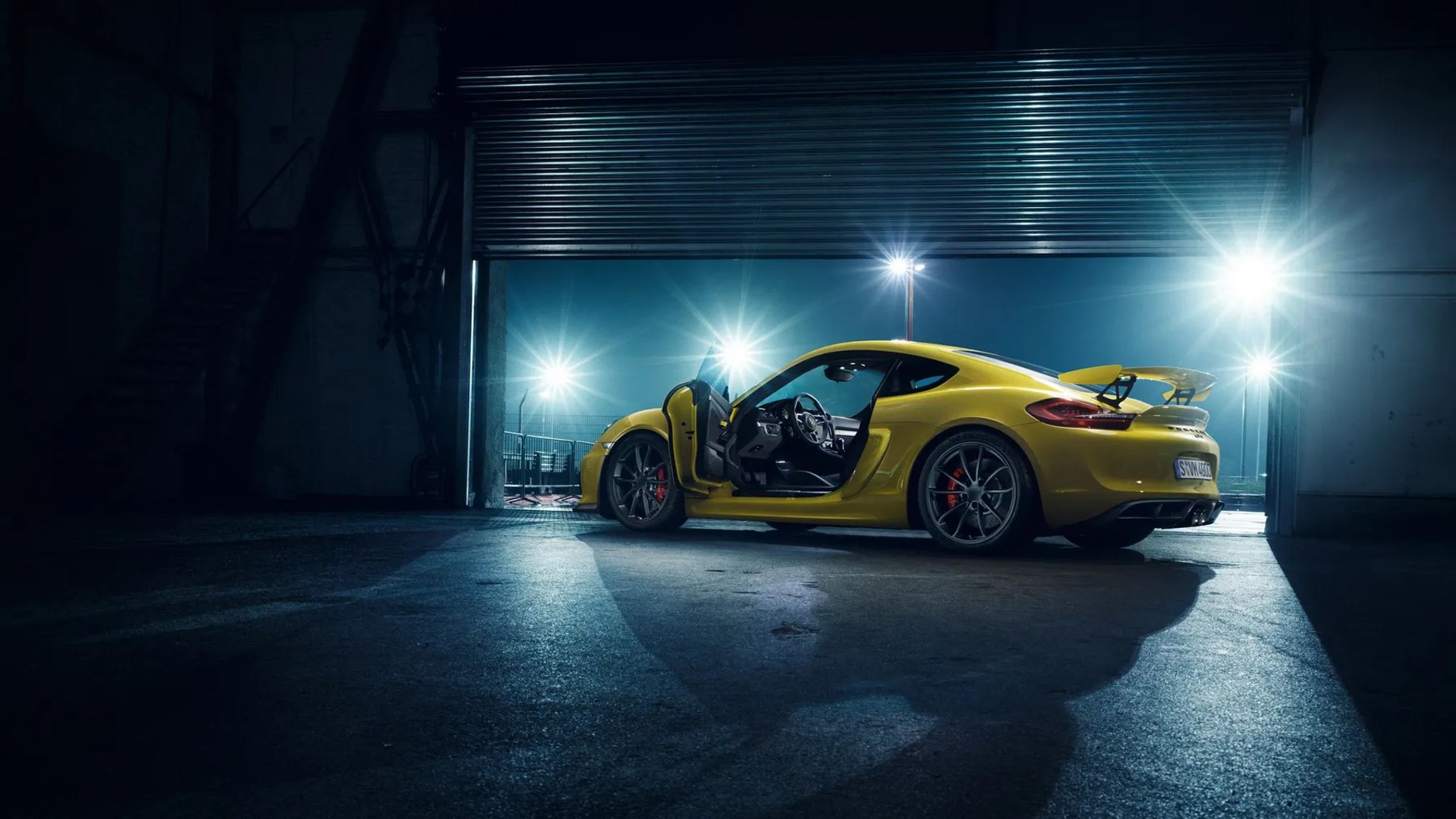Porsche_718_Cayman_GT4_1_generation__Coupe__10.jpg