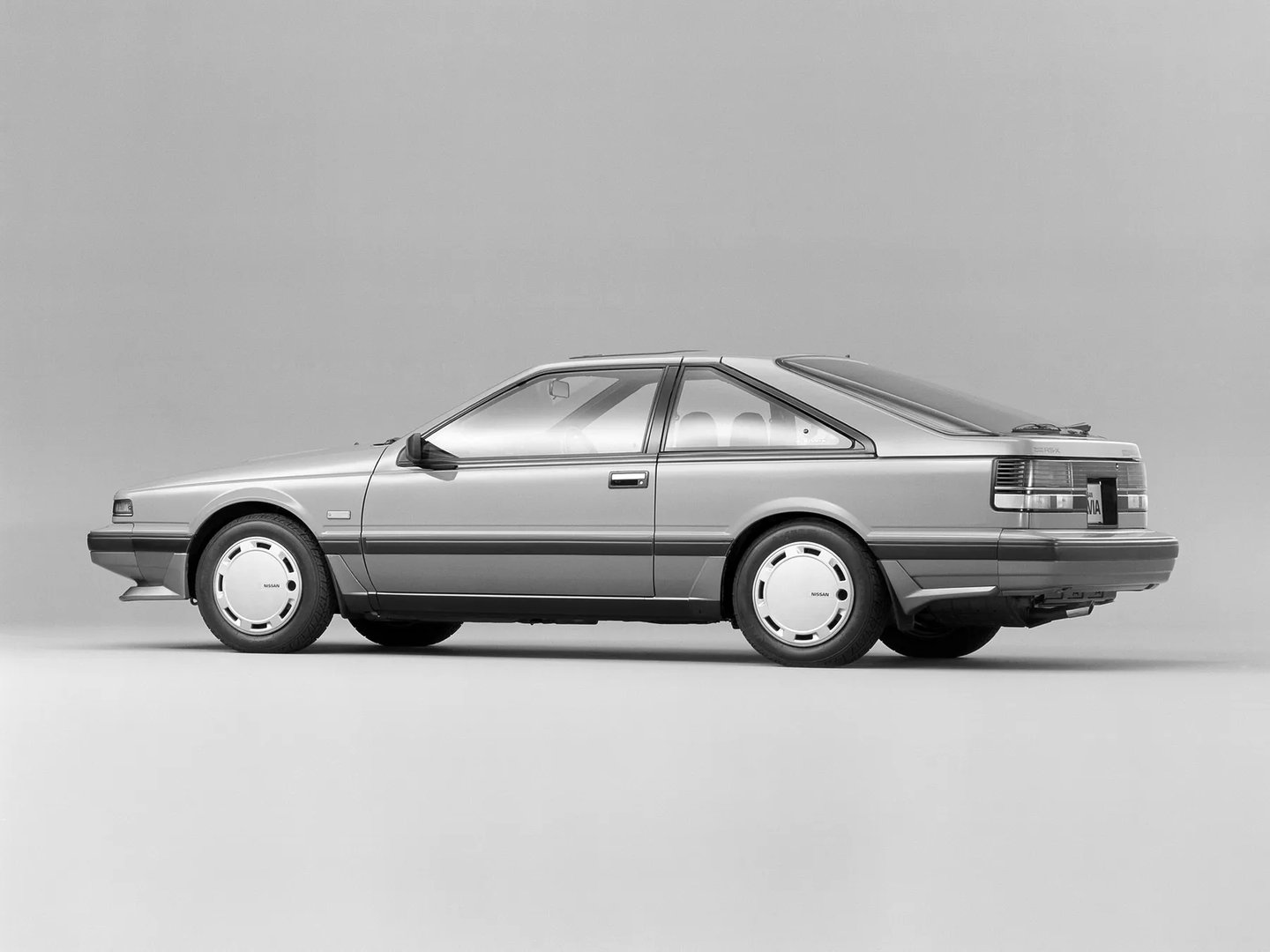 Nissan_200SX_1_generation__Hatchback_3-door__7.jpg