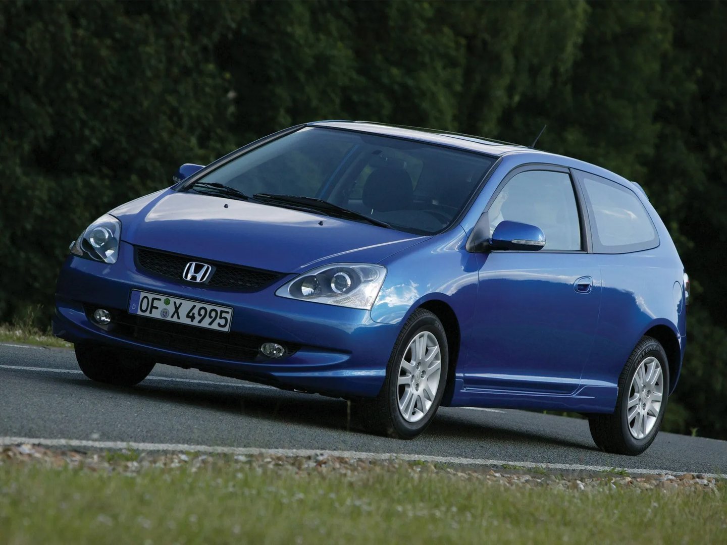 Honda_Civic_7_generation_restyling__Hatchback_3-door__6.jpg