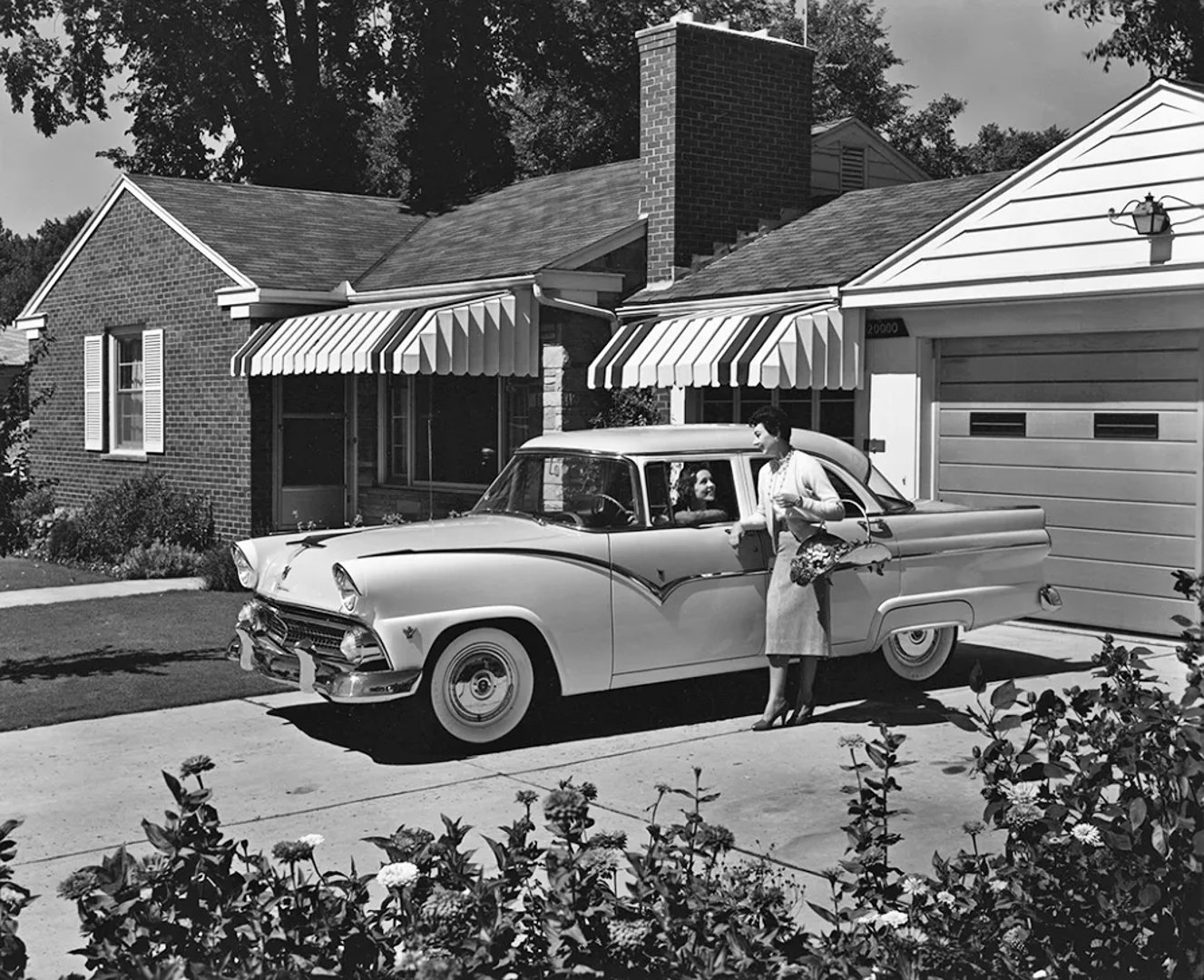 Ford_Fairlane_1_generation__Sedan__2.jpg