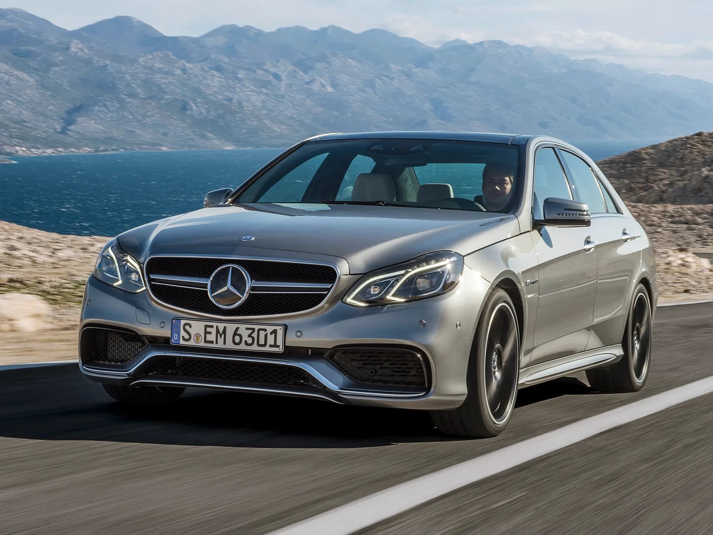 Mercedes_E-Class_AMG_4_generation_restyling__Sedan__1.jpg