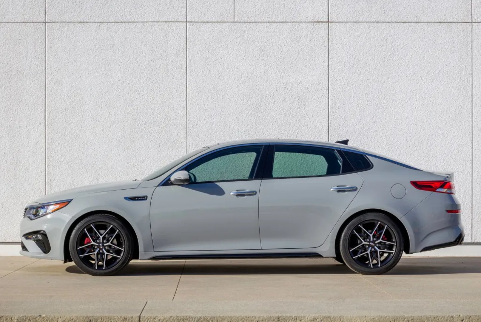 Kia_Optima_4_generation_restyling__Sedan__11.jpg