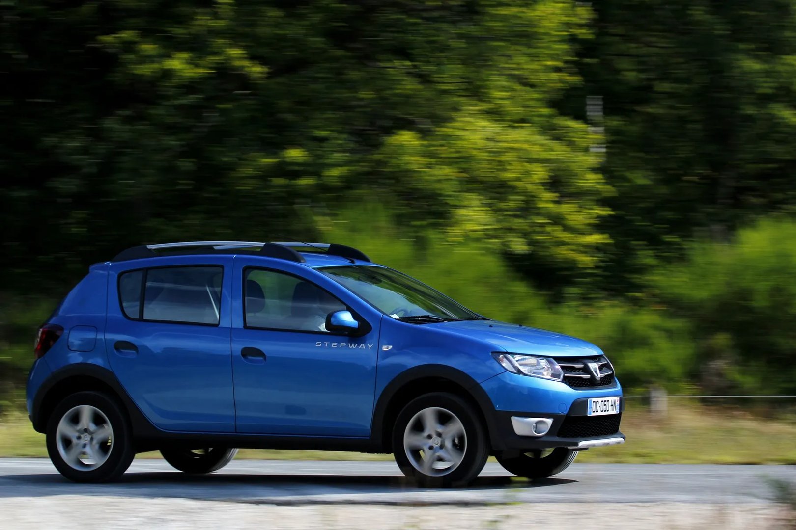 Dacia_Sandero_Stepway_2_generation__Mini_5-doors__3.jpg