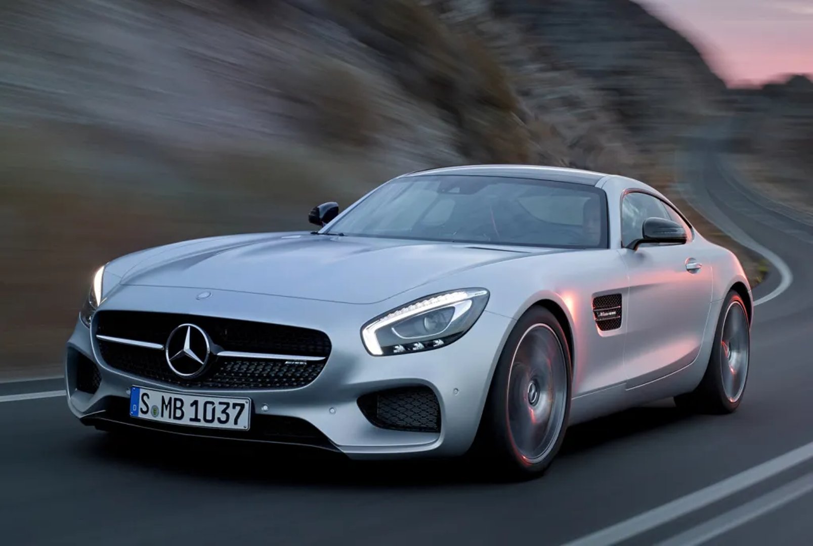 Mercedes_AMG_GT_1_generation__Coupe__9.jpg