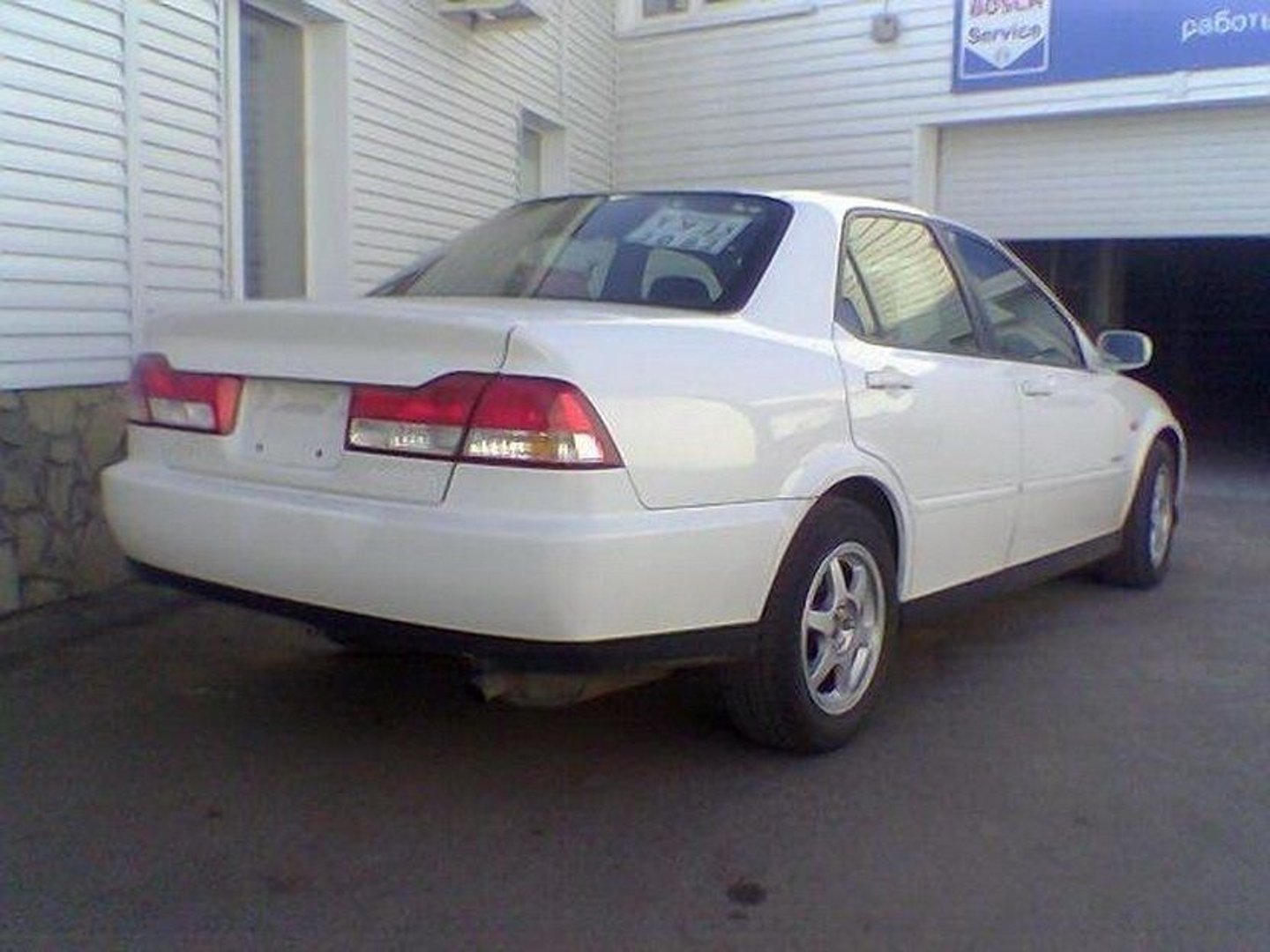 isuzu_Aska_4_generation__Sedan__1.jpg