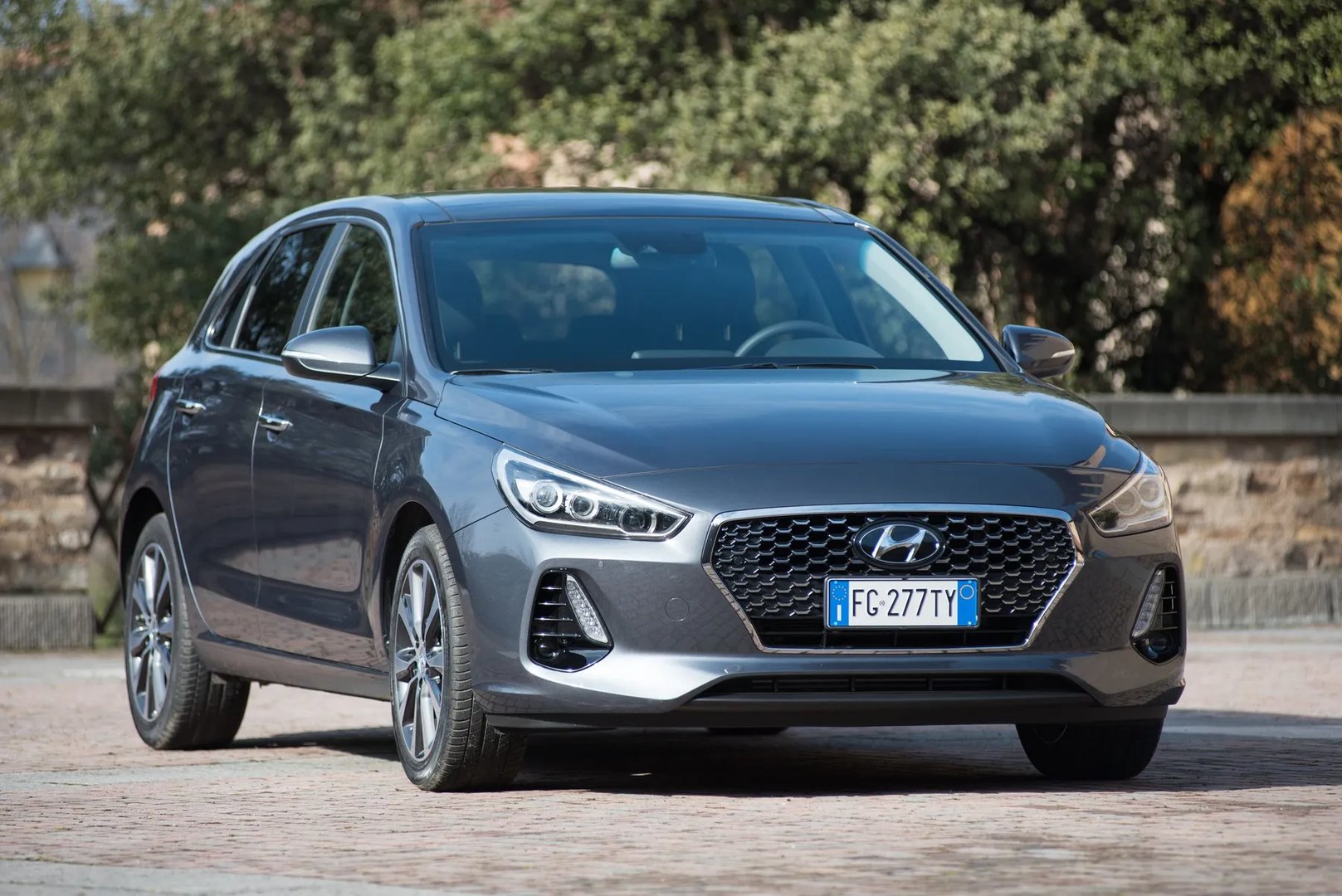 Hyundai_i30_3_generation__Hatchback_5-door__main.jpg