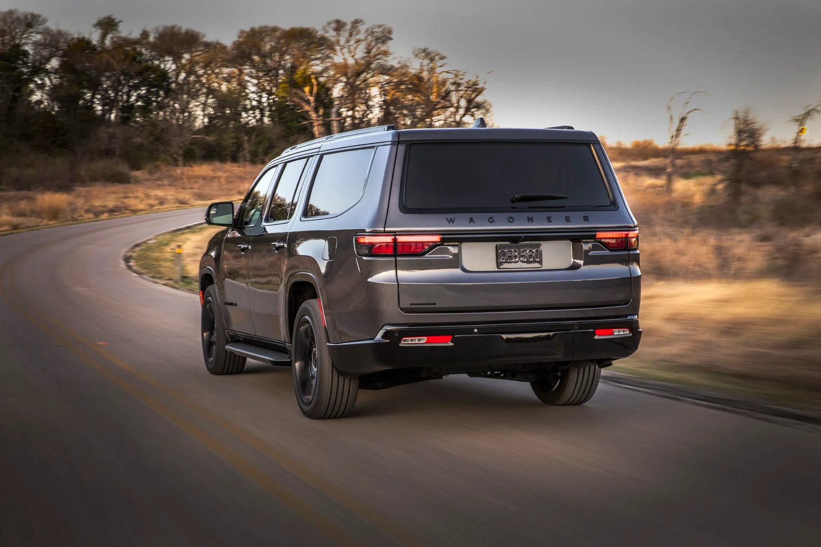 Jeep_Wagoneer_4_generation__SUV_Long__1.jpg