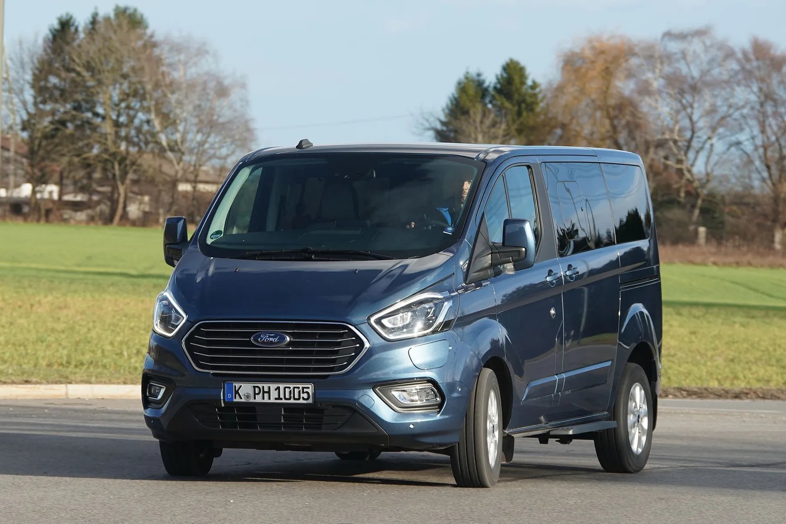 Ford Tourneo Custom 1 generation, restyling  Minivan