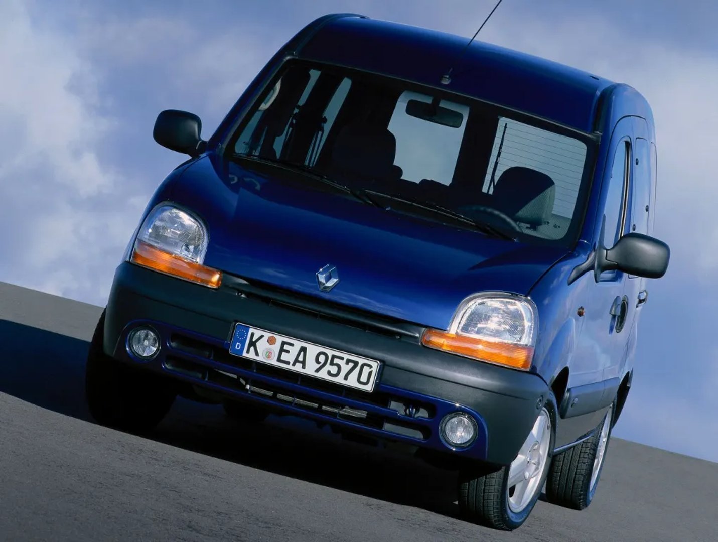 Renault_Kangoo_1_generation__Compact_Van__13.jpg