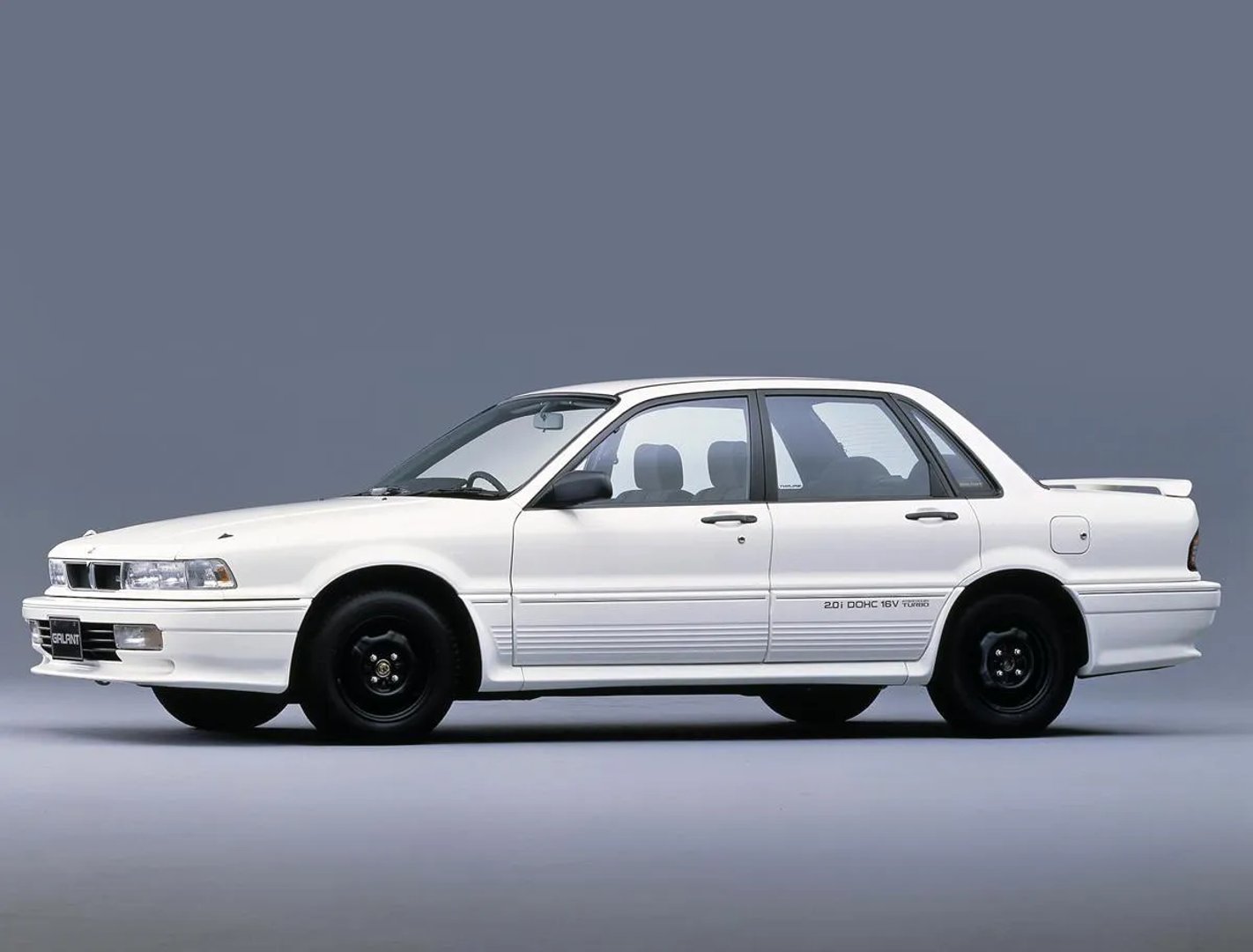 Mitsubishi_Galant_6_generation__Sedan__5.jpg