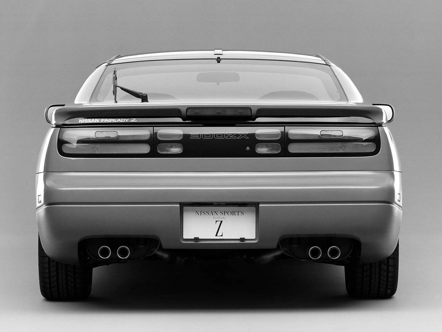 Nissan_Fairlady_Z_4_generation__Coupe__12.jpg