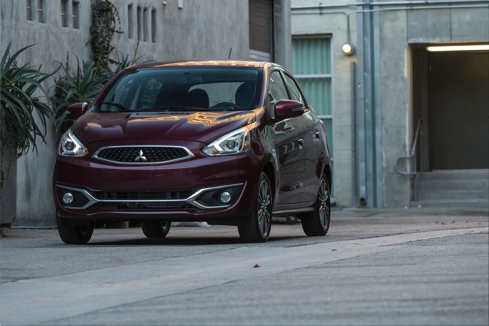 Mitsubishi Mirage 6 generation, restyling  Hatchback 5-door