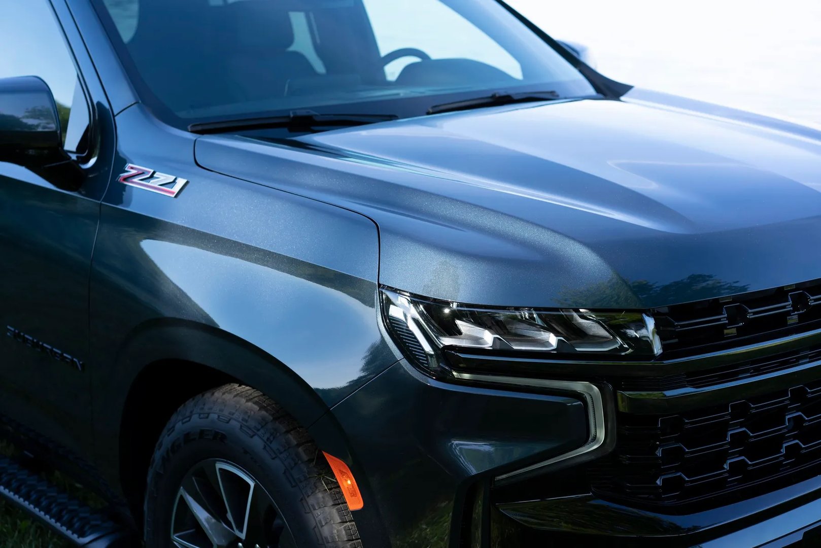 Chevrolet_Suburban_12_generation__SUV_5-doors__10.jpg