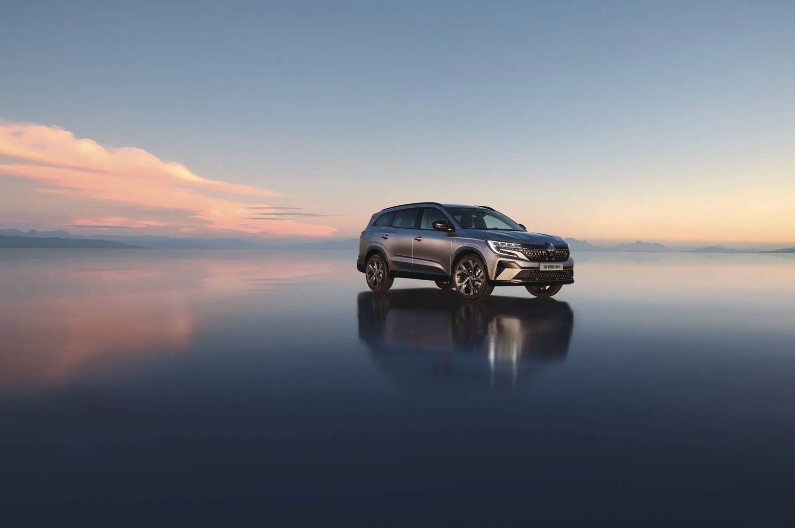 Renault_Espace_6_generation__SUV_5-doors__9.jpg