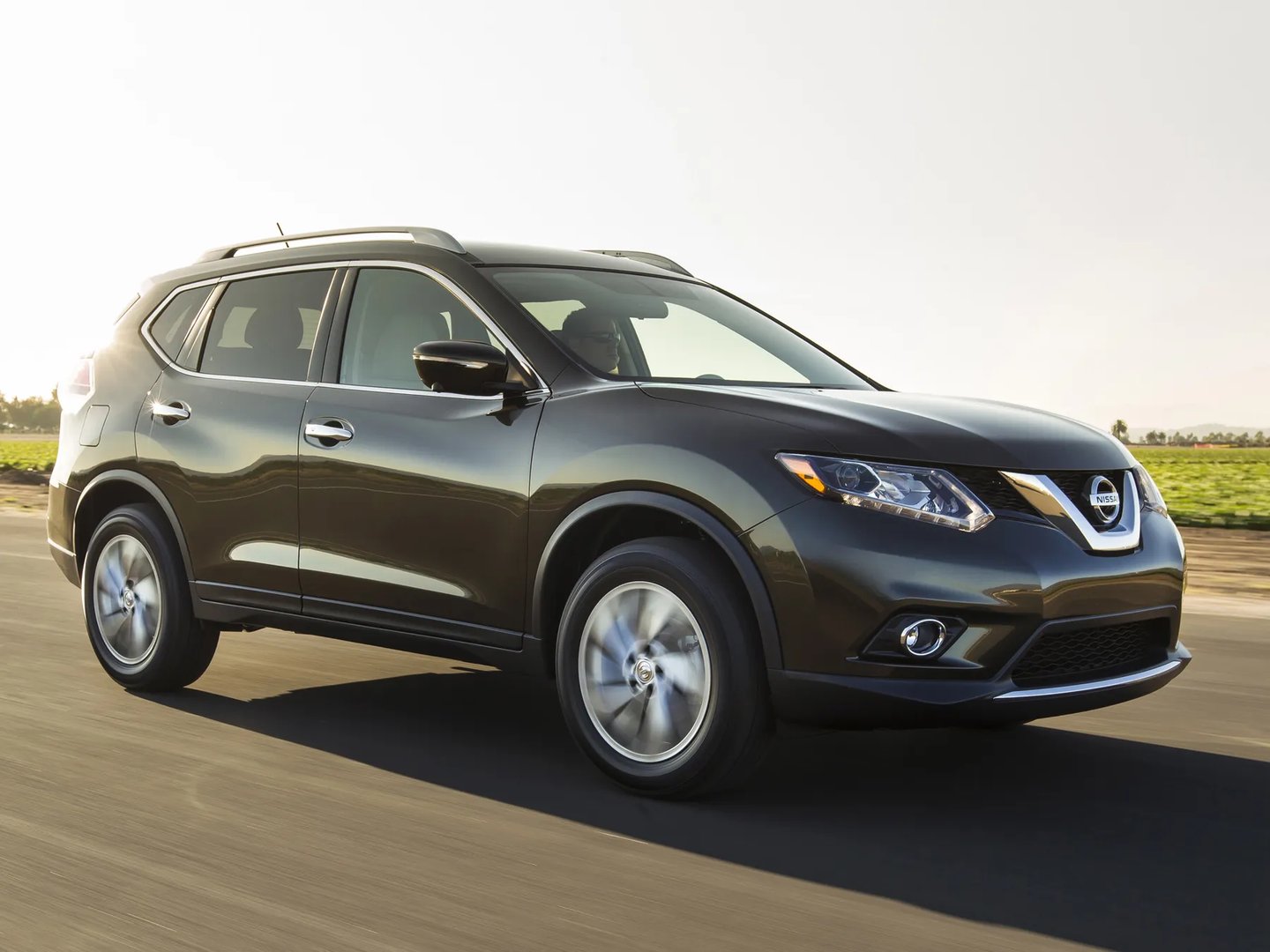 Nissan_Rogue_2_generation__SUV_5-doors__3.jpg