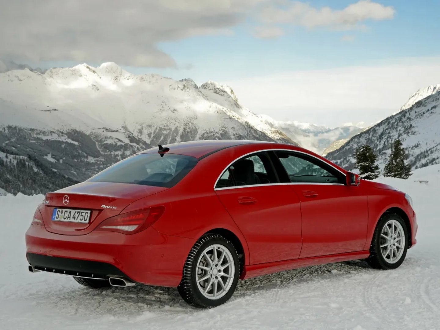 Mercedes_CLA_1_generation__Sedan__9.jpg