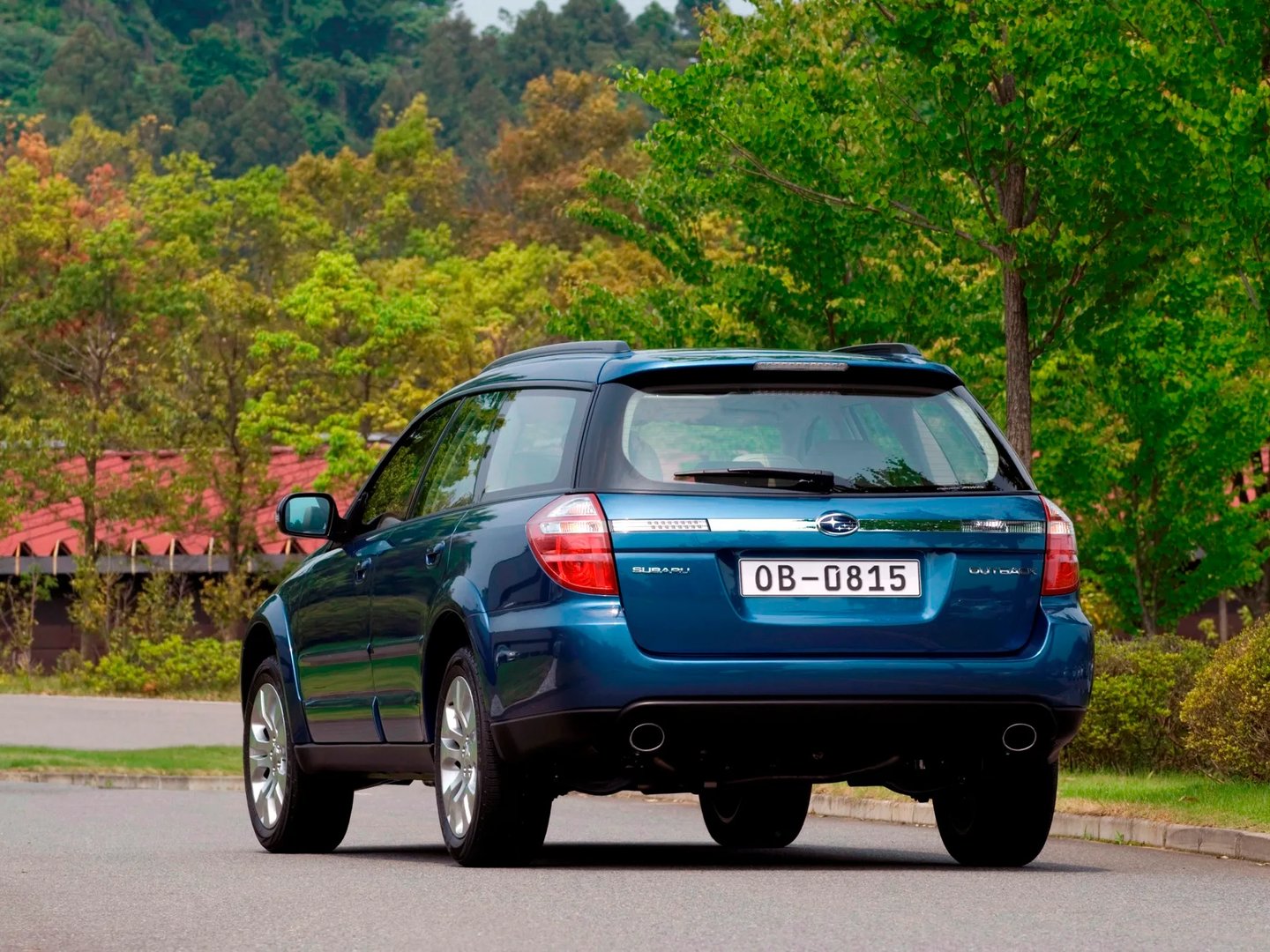 Subaru_Outback_3_generation_restyling__Estate_5-door__7.jpg