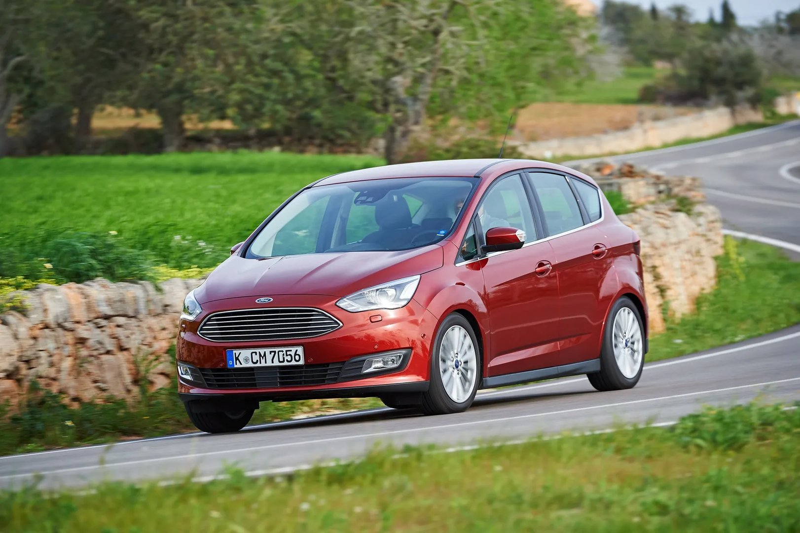 Ford_C-MAX_2_generation_restyling__Compact_Van__5.jpg
