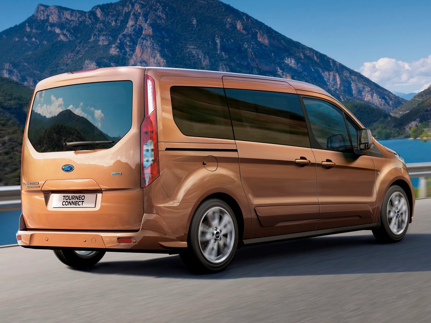Ford_Tourneo_Connect_2_generation__Compact_Van__2.jpg