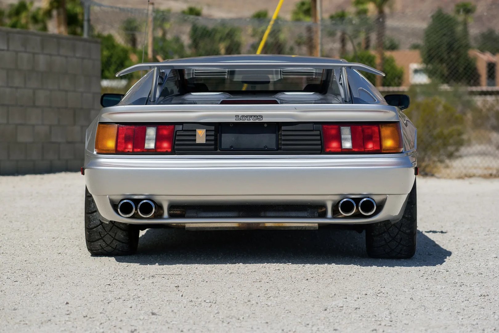 Lotus_Esprit_5_generation__Coupe__7.jpg