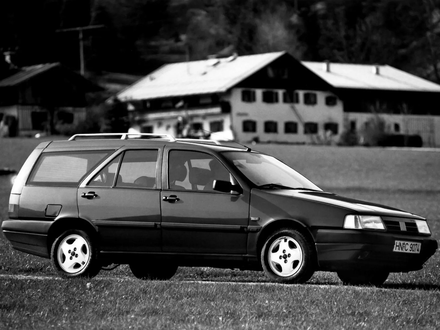 Fiat_Tempra_1_generation__Estate_5-door__1.jpg