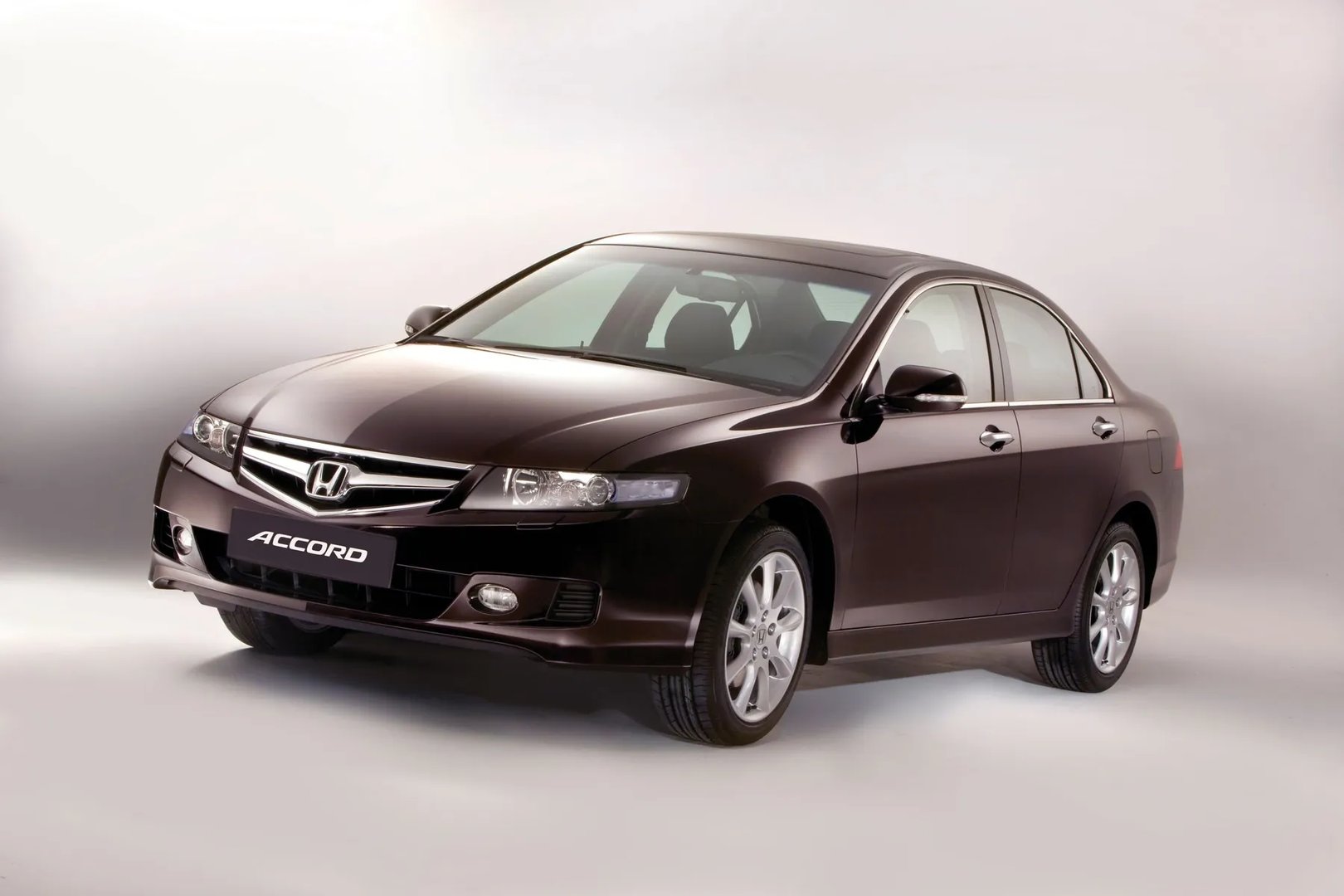 Honda_Accord_7_generation_restyling__Sedan__5.jpg