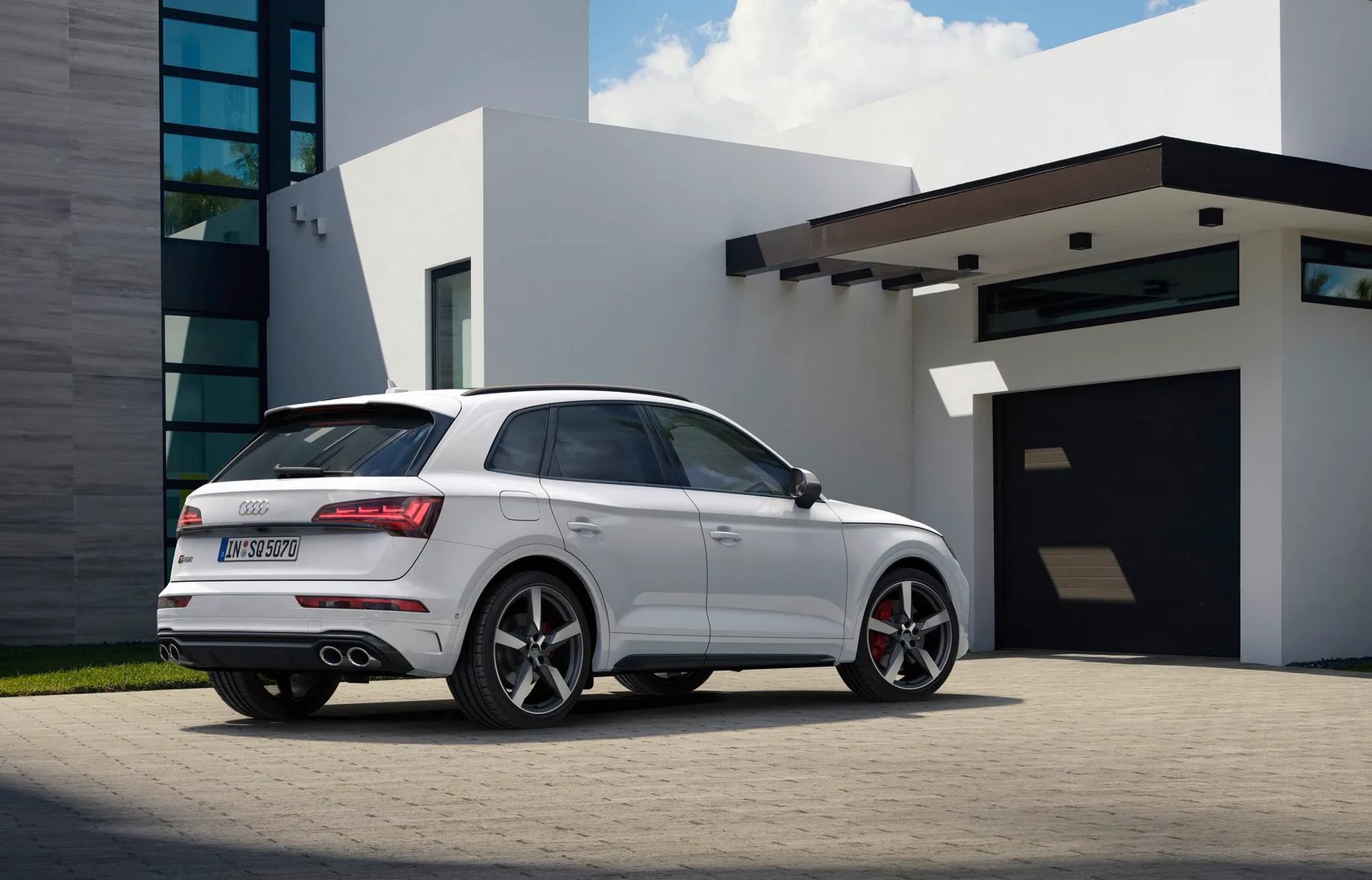 Audi_SQ5_2_generation_restyling_1__SUV_5-doors__12.jpg