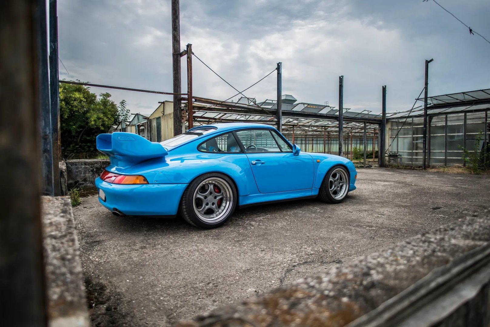 Porsche_911_GT2_1_generation__Coupe__6.jpg