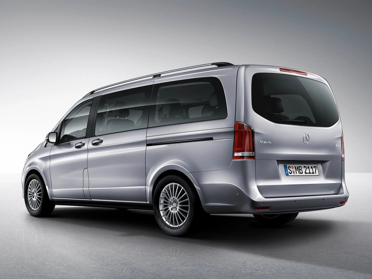 Mercedes_V-Class_3_generation__Minivan_Short__1.jpg