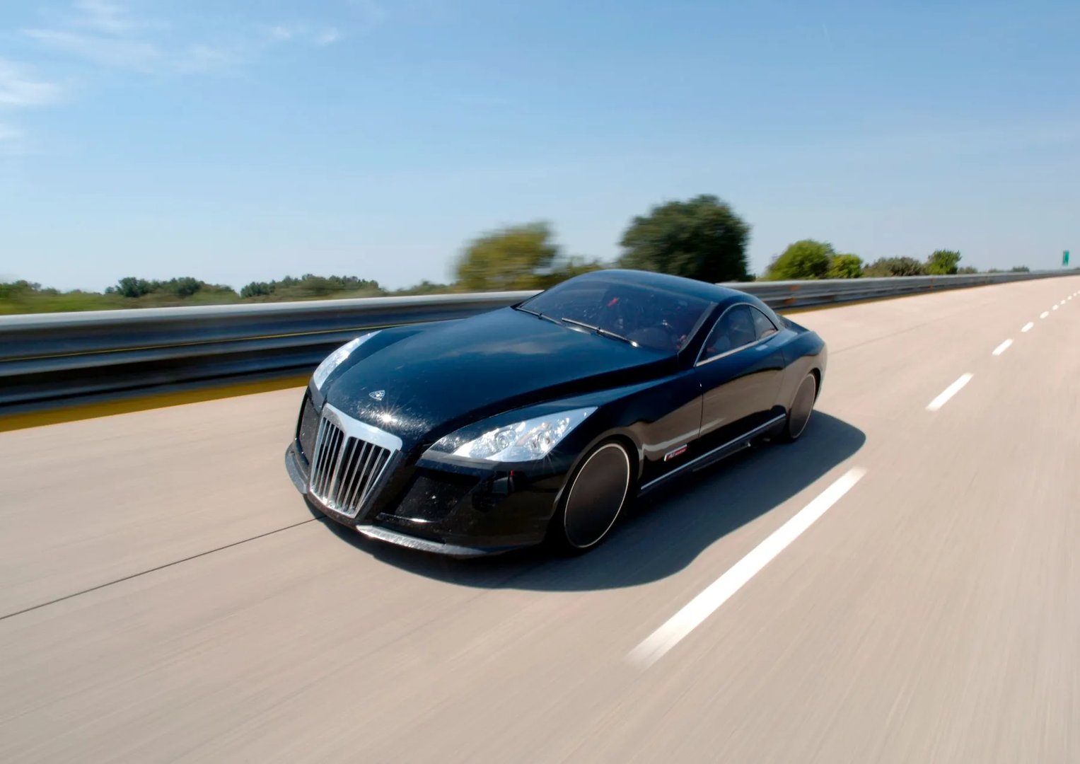 Maybach_Exelero_1_generation__Coupe__12.jpg