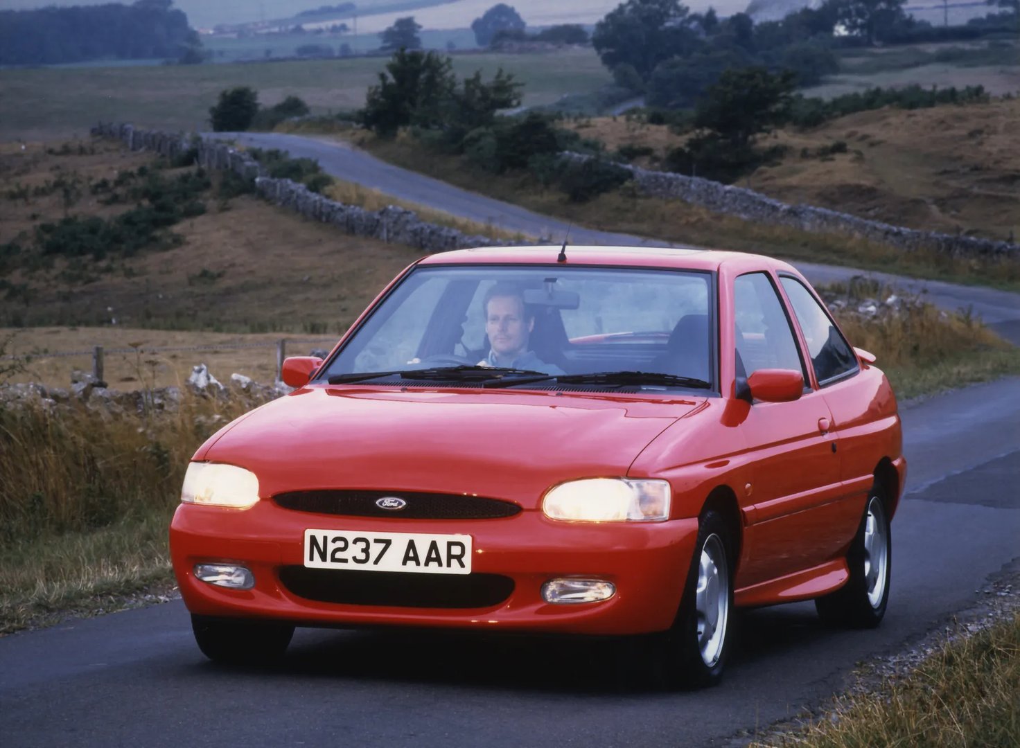 Ford Escort 5 generation, restyling 2  Hatchback 3-door