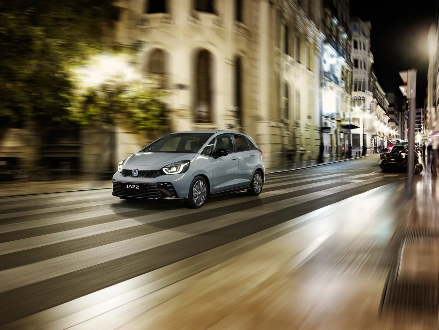 4 generation, restyling 