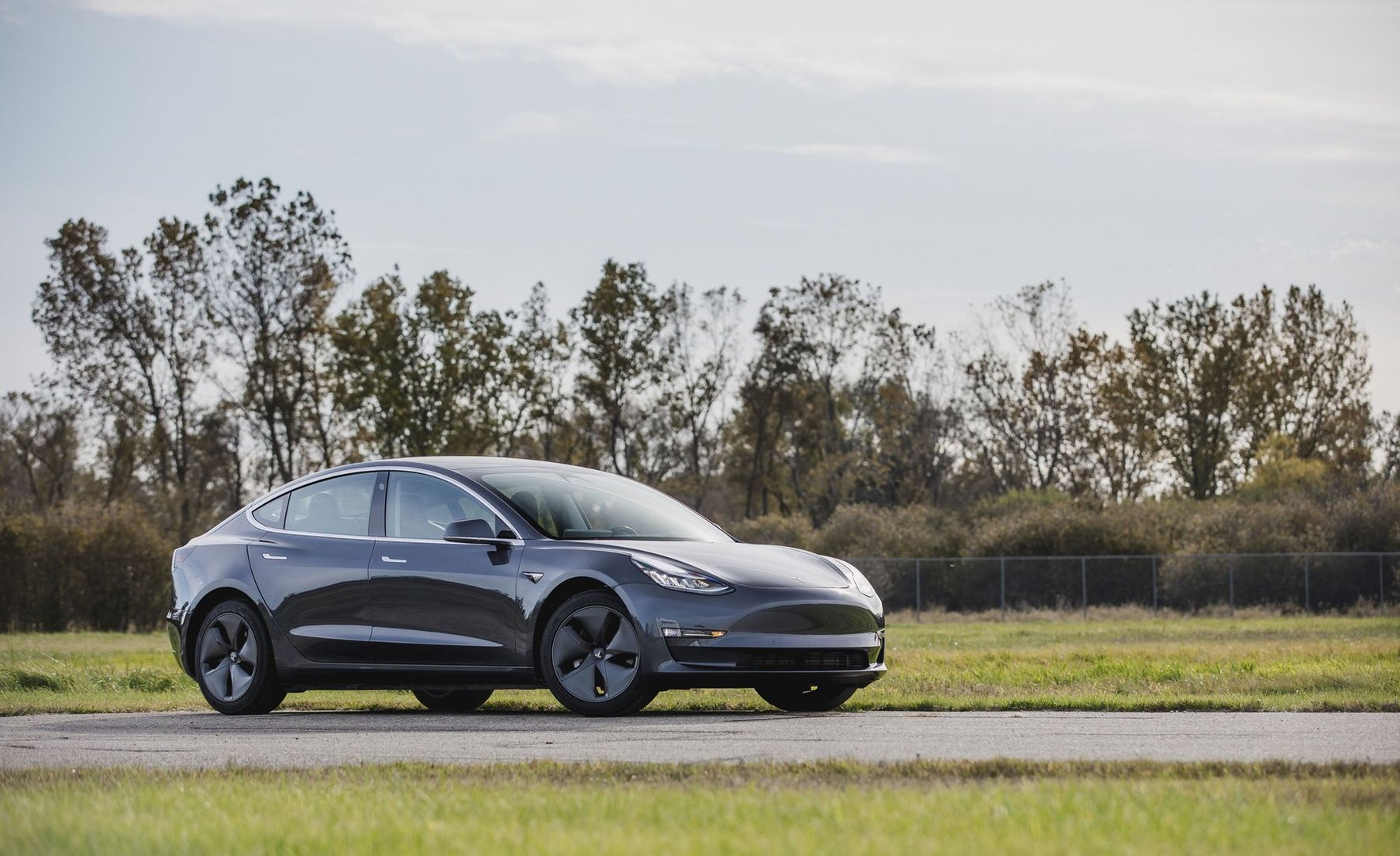 tesla_Model_3_1_generation__Sedan__80.jpg