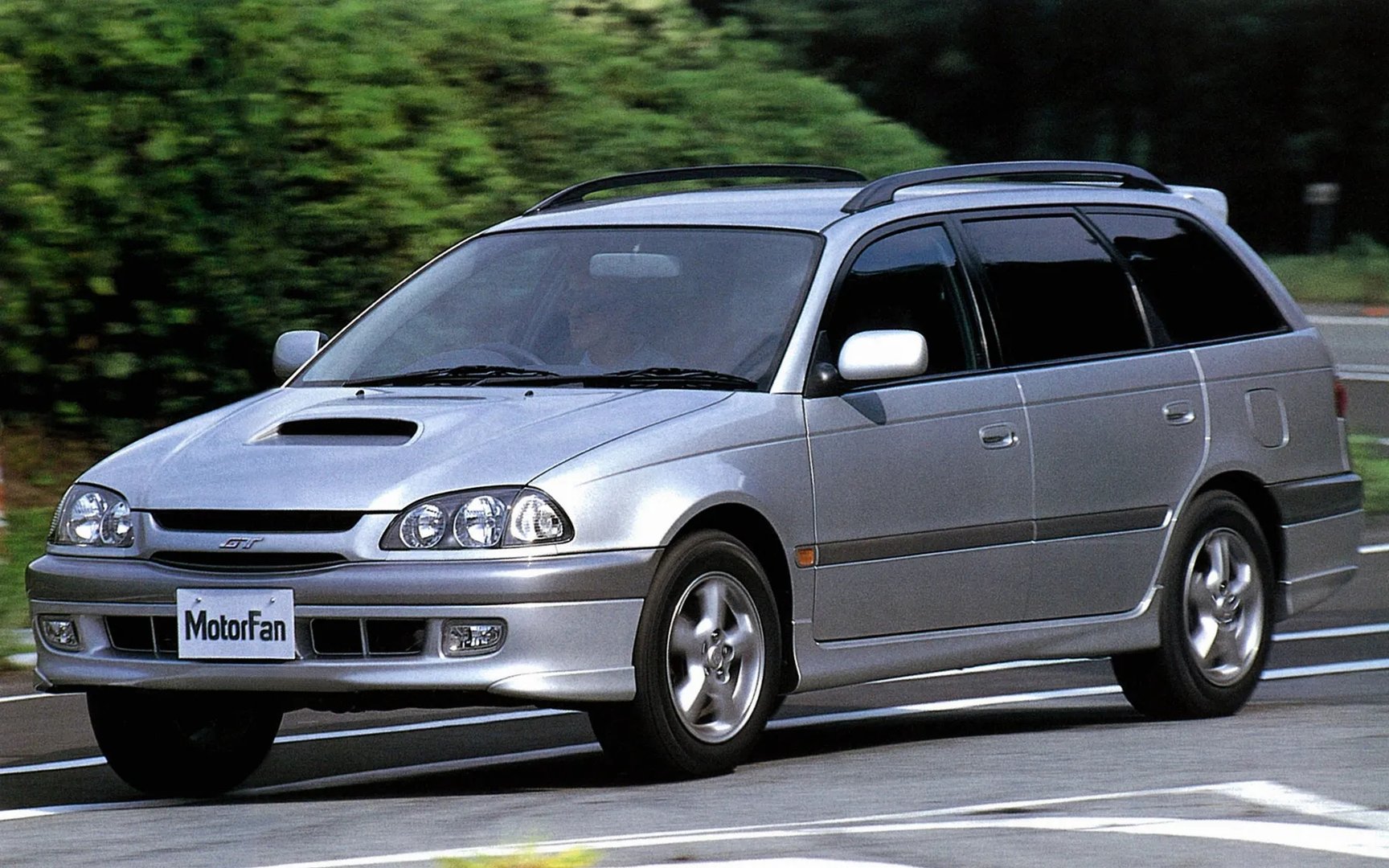 Toyota_Caldina_2_generation__Estate_5-door__3.jpg