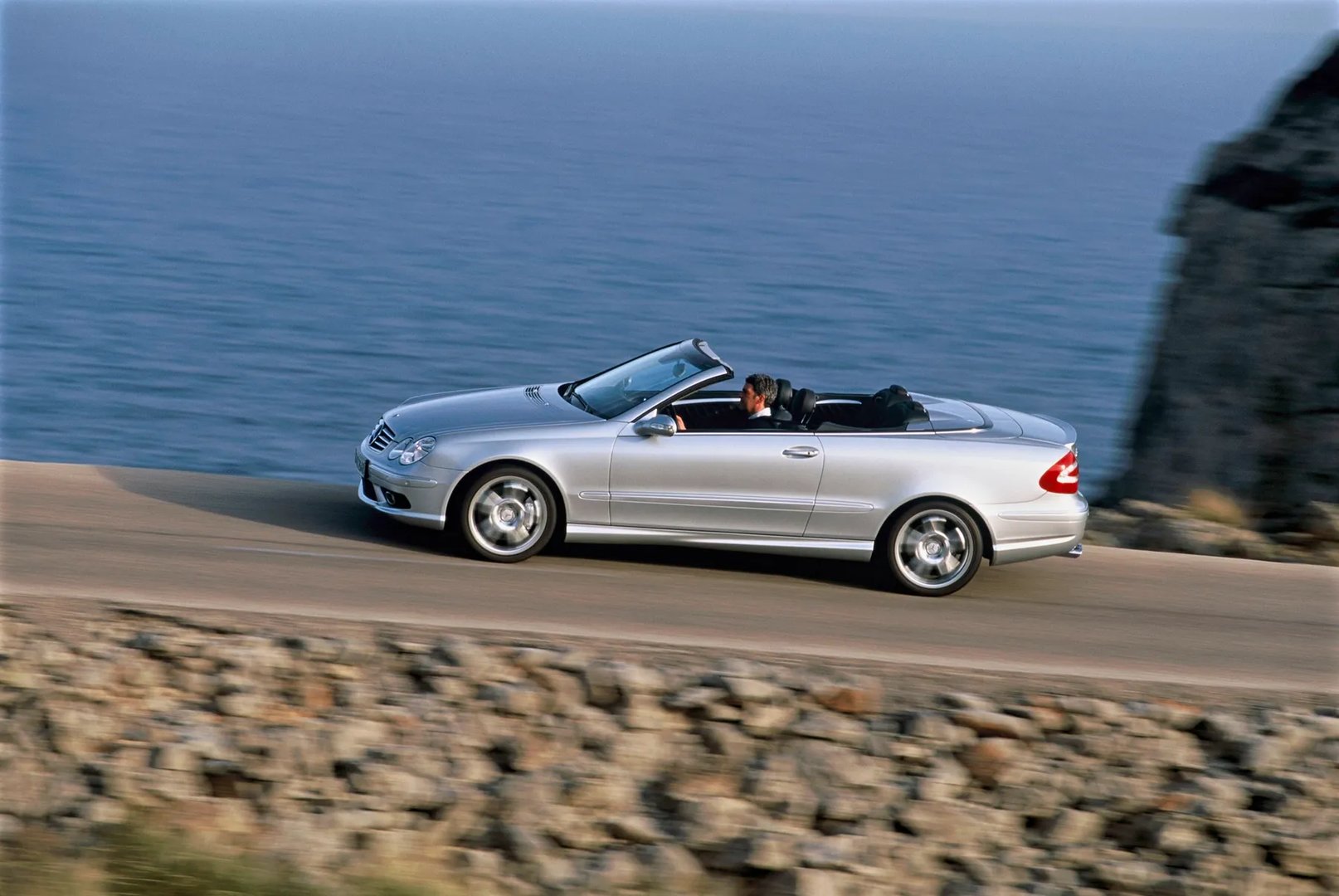 Mercedes_CLK-Class_AMG_2_generation__Cabrio__9.jpg