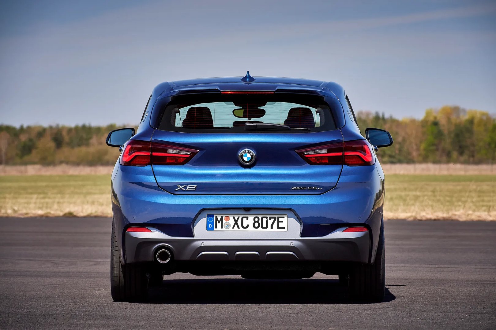 BMW_X2_1_generation_restyling_1__SUV_5-doors__3.jpg