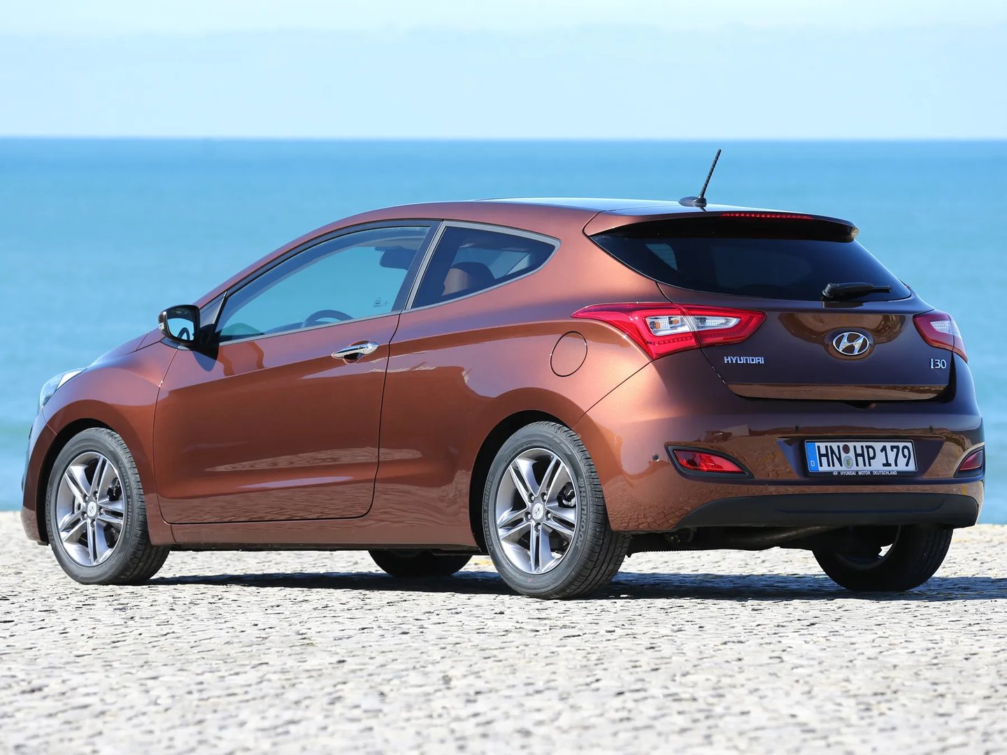 Hyundai_i30_2_generation__Hatchback_3-door__13.jpg