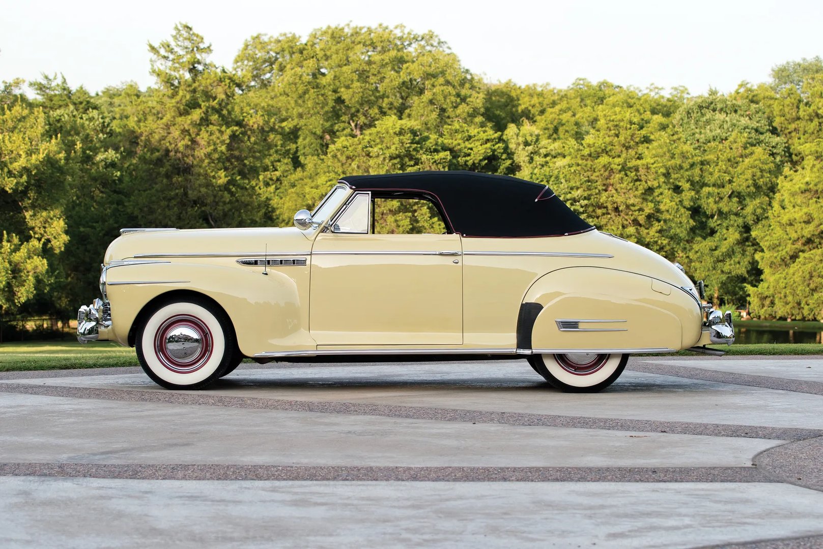 Buick_Special_1_generation__Cabrio__2.jpg