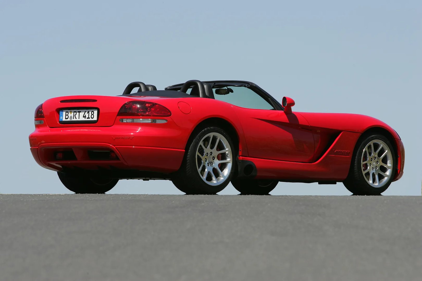 Dodge_Viper_3_generation__Roadster__1.jpg