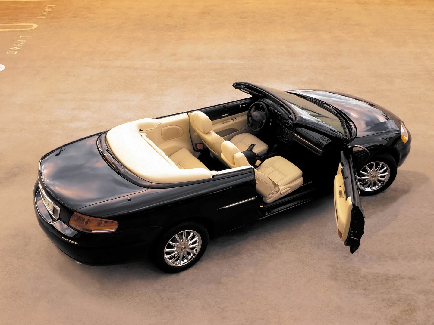 Chrysler_Sebring_2_generation__Cabrio__9.jpg