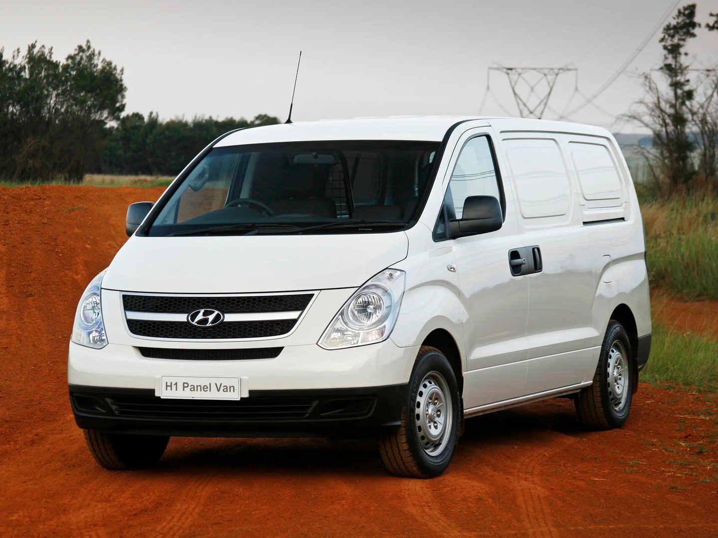Hyundai_i800_2_generation_restyling__Van__3.jpg