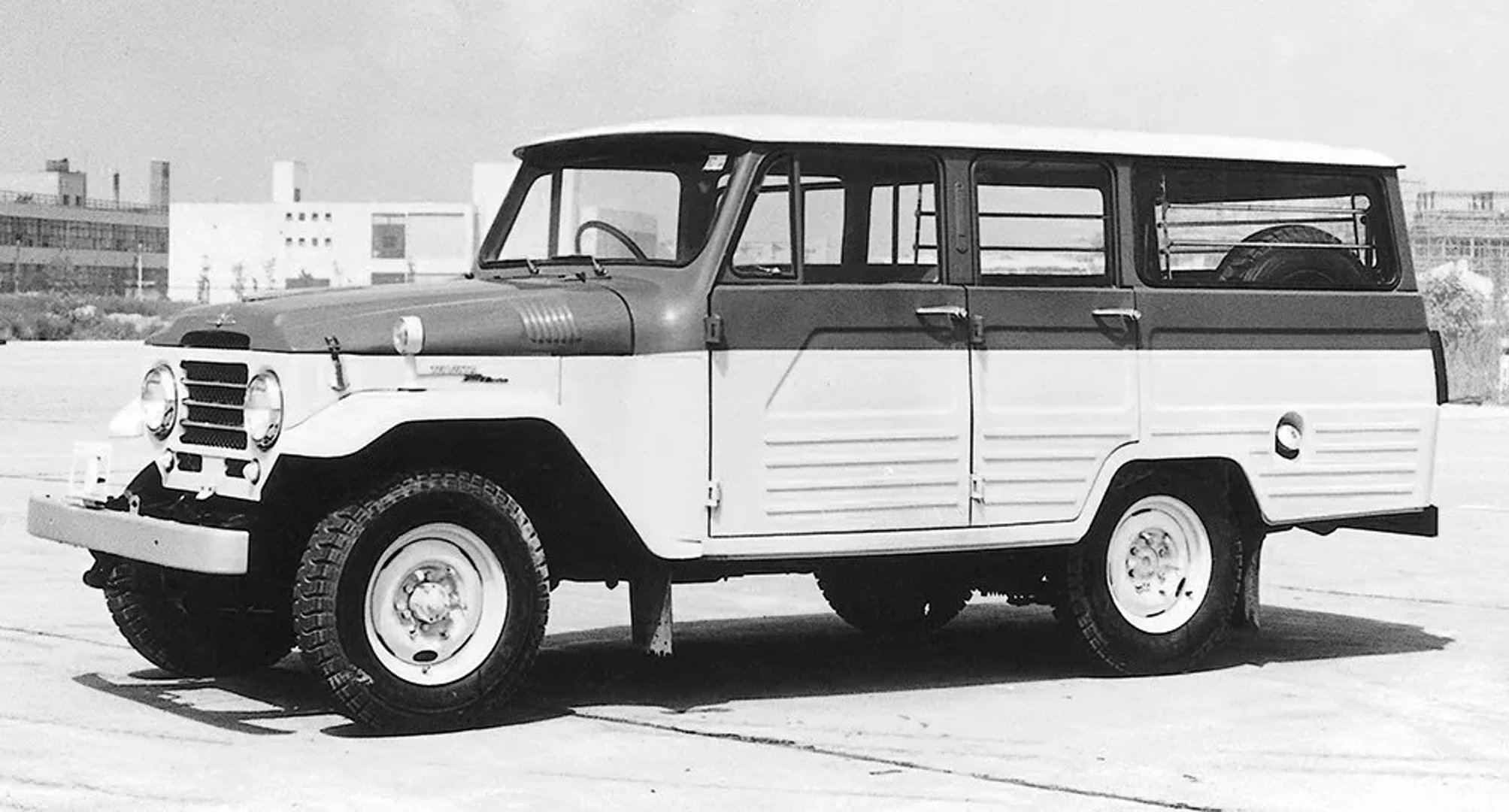 Toyota LC 4 generation  SUV 5-doors