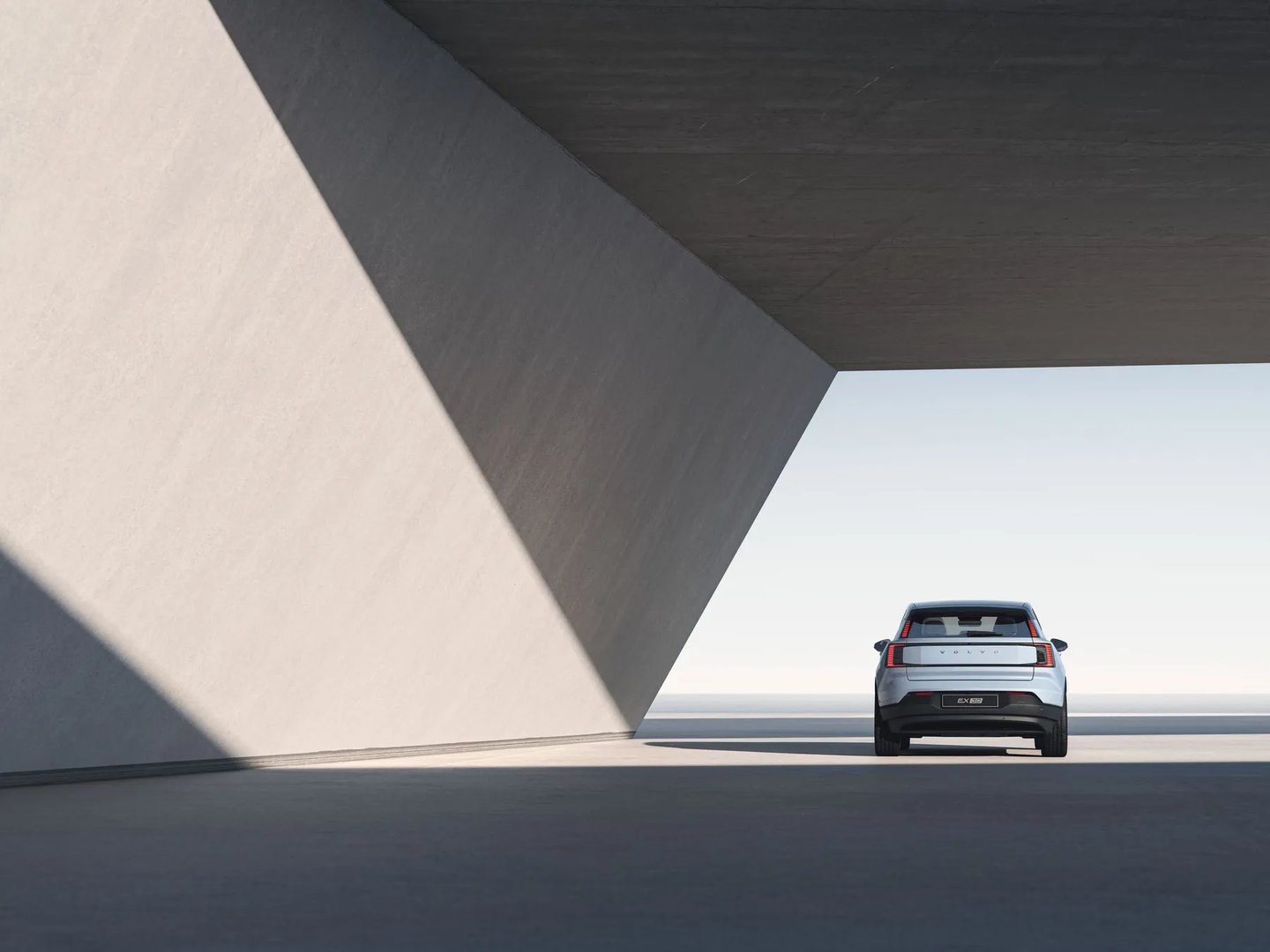 Volvo_EX30_1_generation__SUV_5-doors__11.jpg