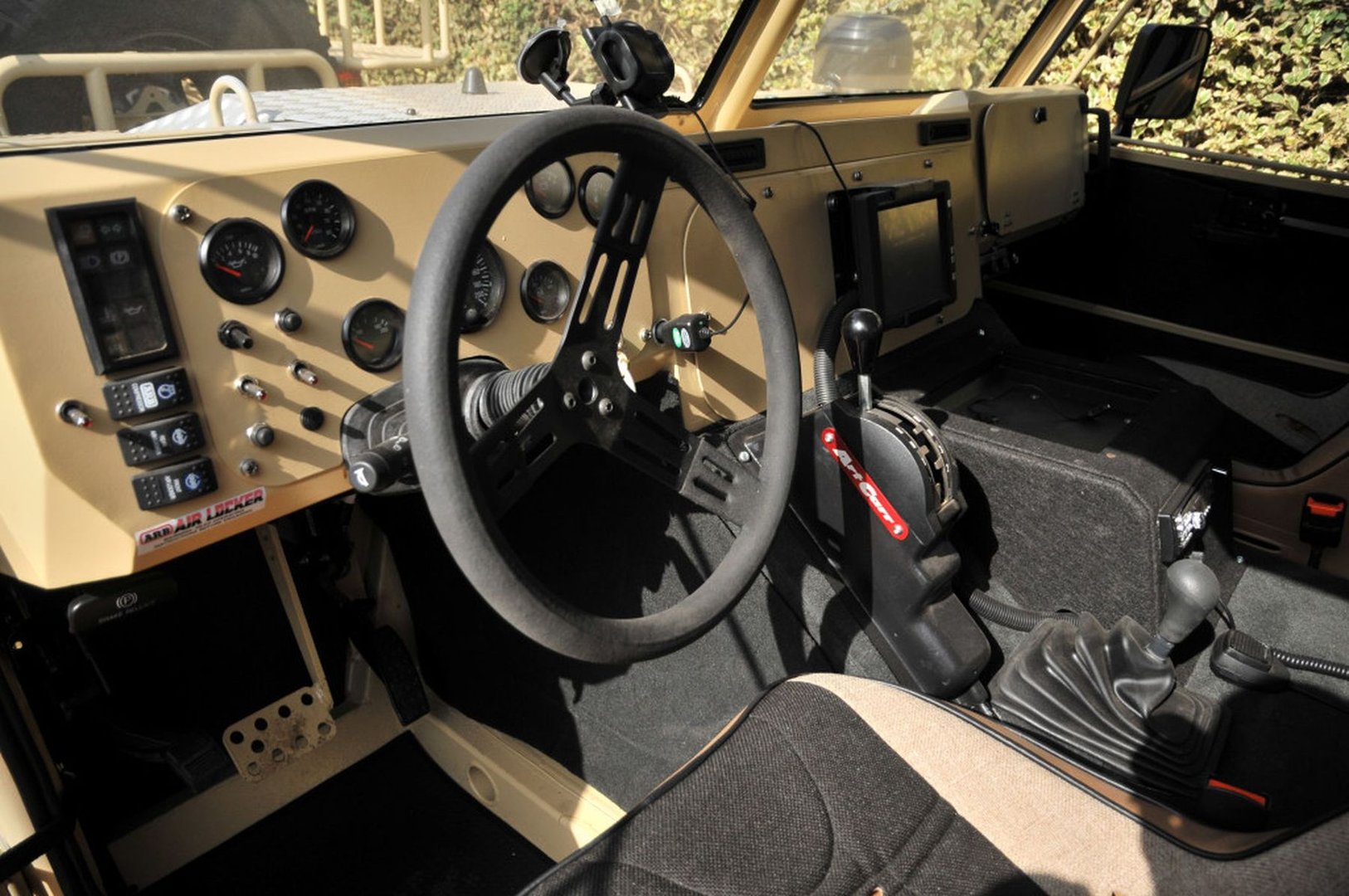 zibar_MK2_1_generation__SUV_5-doors__9.jpg