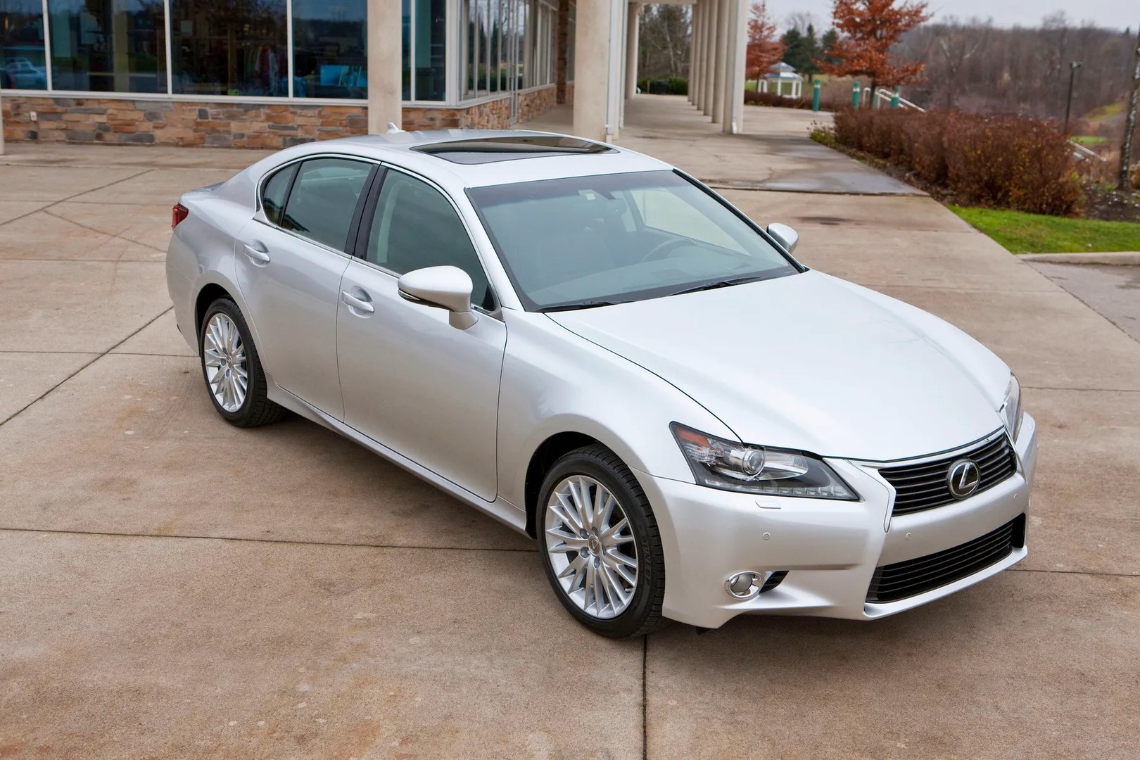 Lexus_GS_4_generation__Sedan__11.jpg
