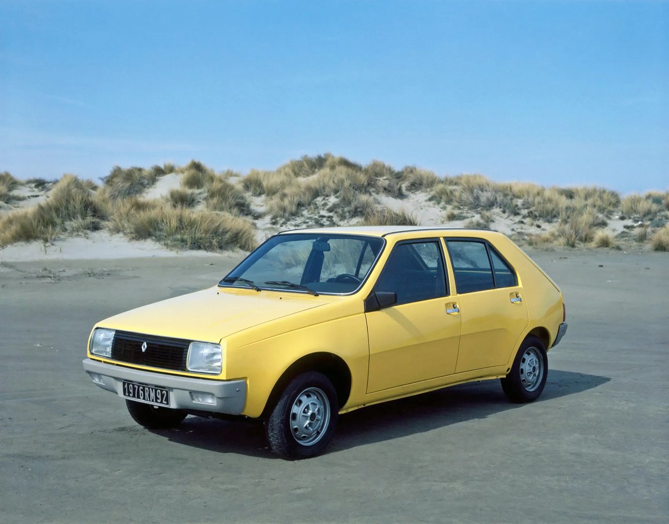 Renault_14_1_generation__Hatchback_5-door__2.jpg