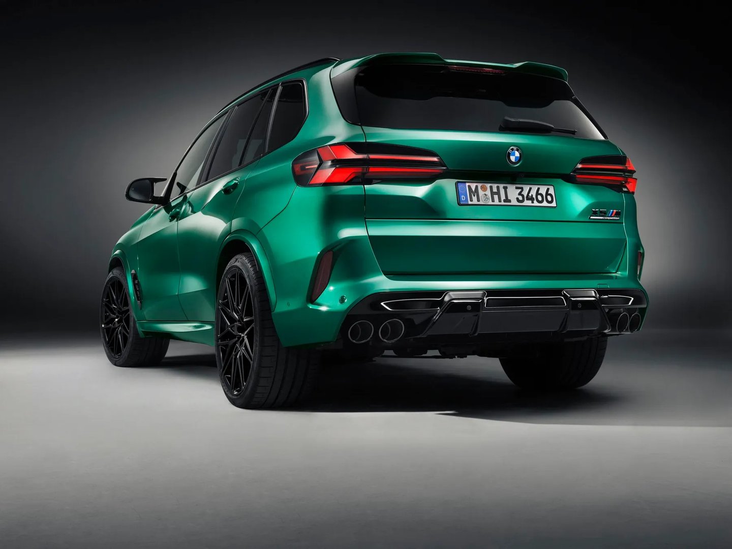 BMW_X5_M_3_generation_restyling_1__SUV_5-doors__1.jpg