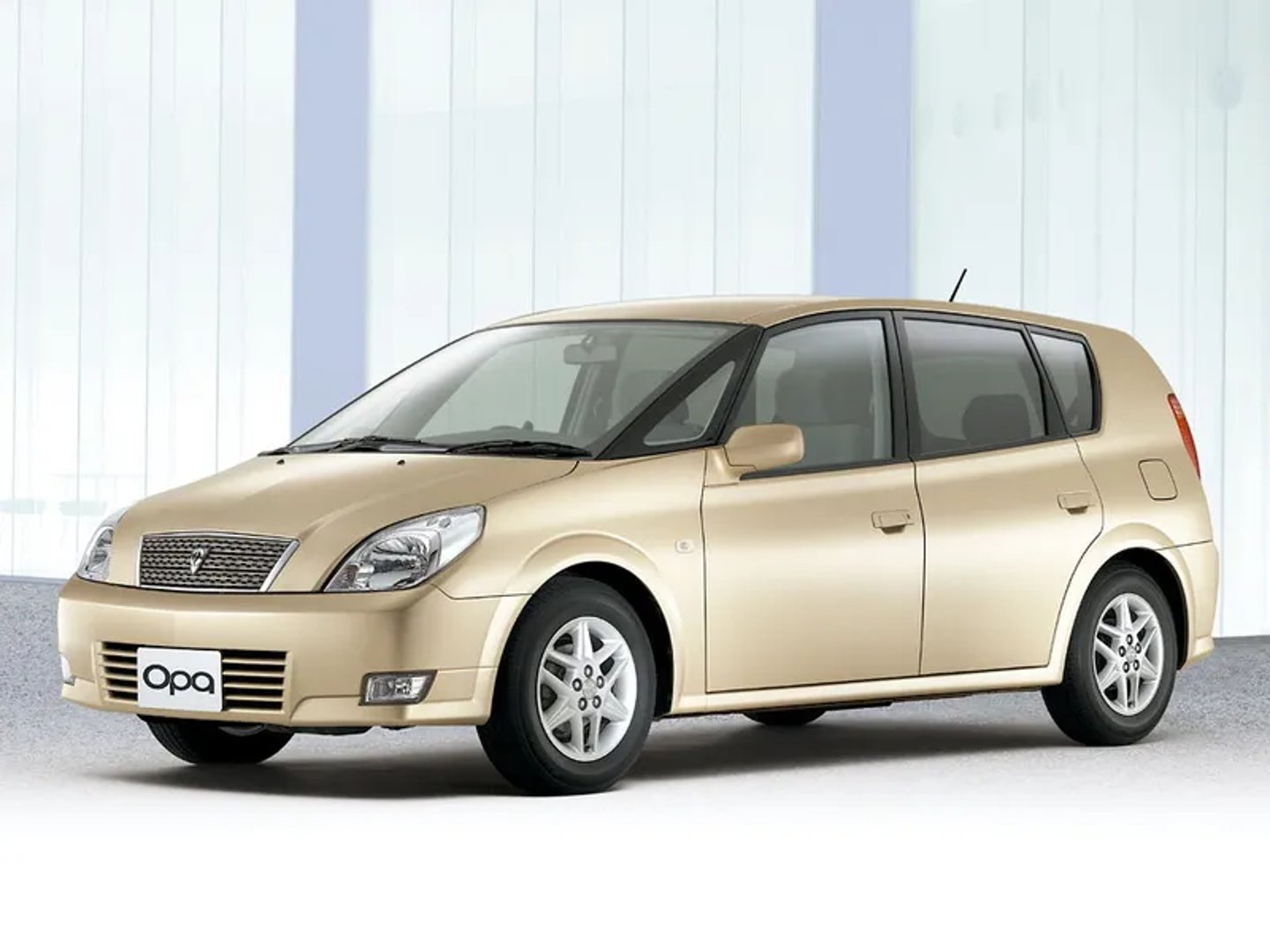 1 generation, restyling 